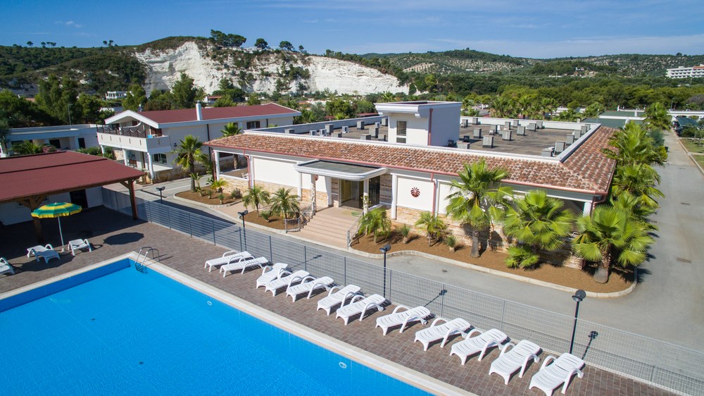 piscine del villaggio Verdemare di Vieste in Gargano