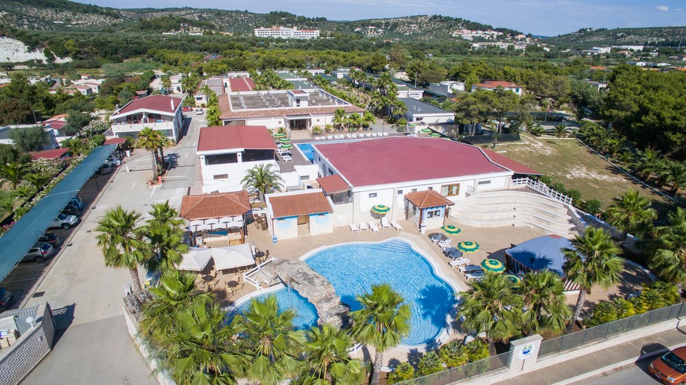 piscine del villaggio Verdemare di Vieste in Gargano